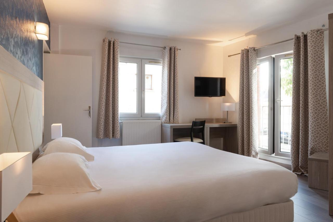 Hotel De L'Orme, Akena 埃夫勒 外观 照片